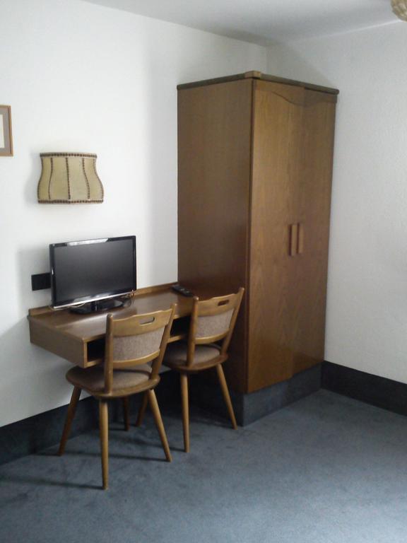 Ebersbach an der Fils Goldene Roseアパートホテル 部屋 写真